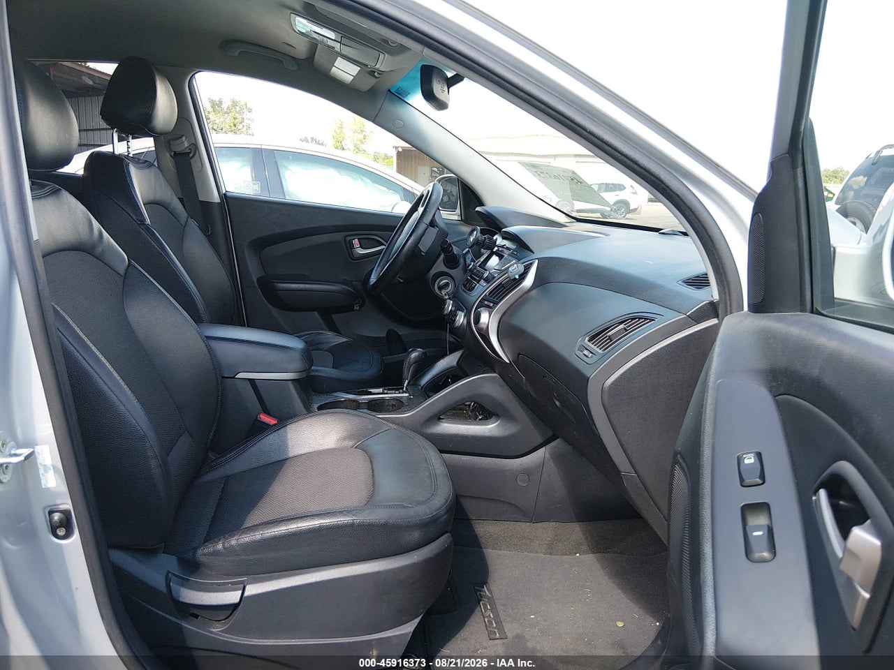 2012 HYUNDAI TUCSON · 5/11