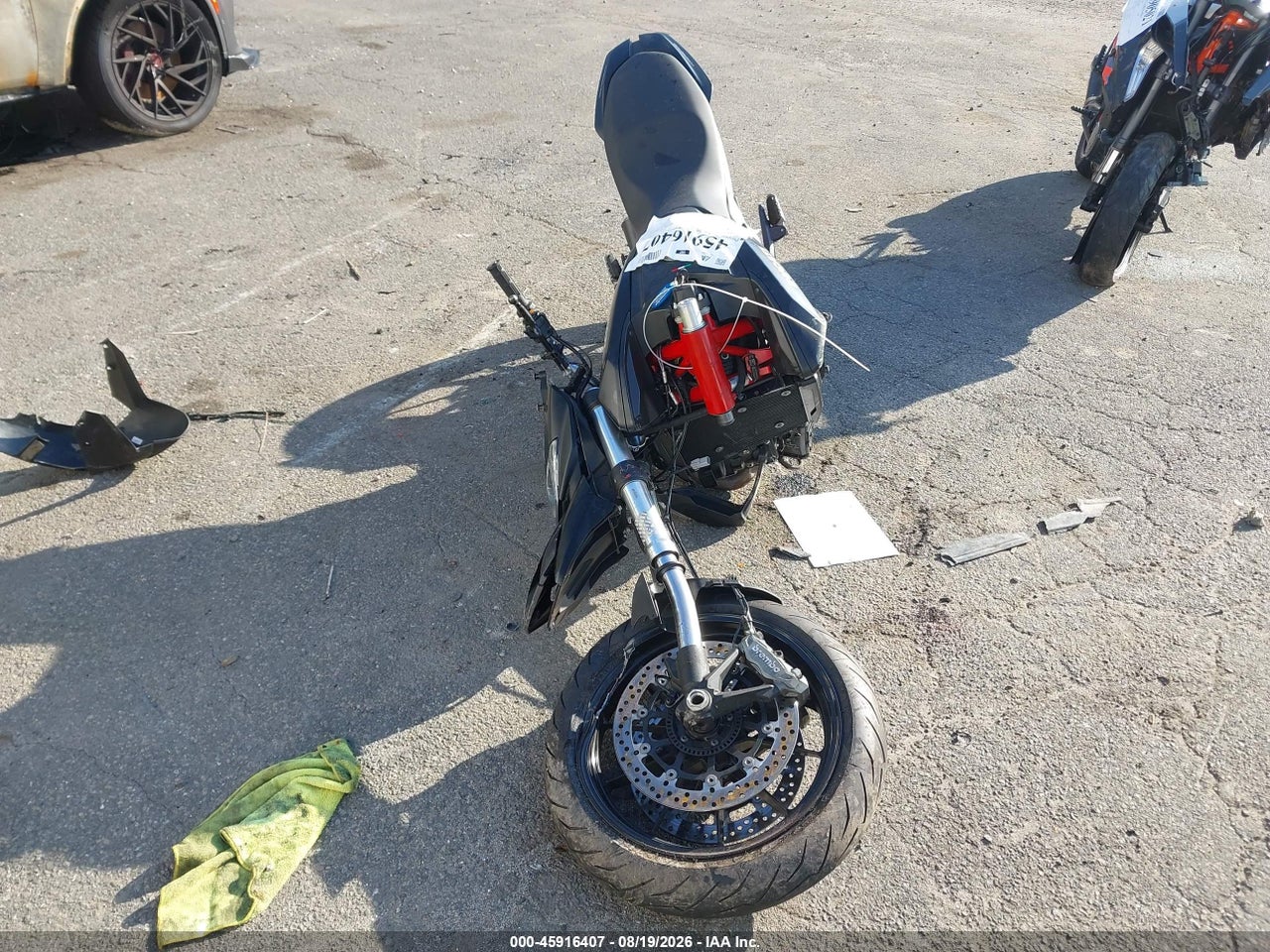 2013 DUCATI HYPERMOTARD HYPERSTRADA · 5/11