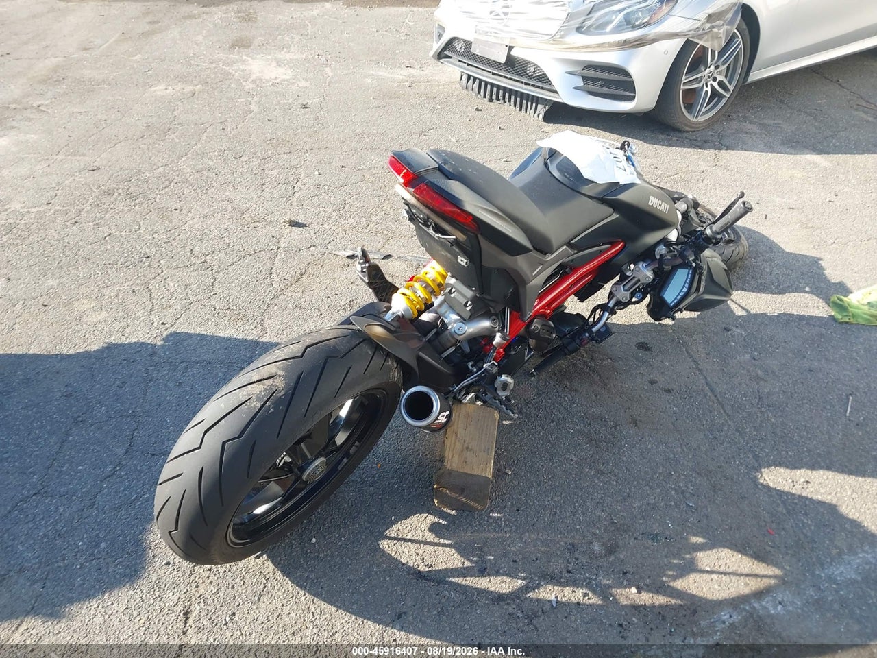 2013 DUCATI HYPERMOTARD HYPERSTRADA · 4/11