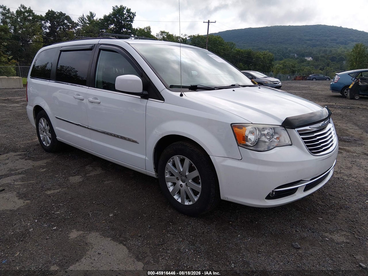 2C4RC1BG8GR****** · 2016 CHRYSLER TOWN &amp; COUNTRY TOURING