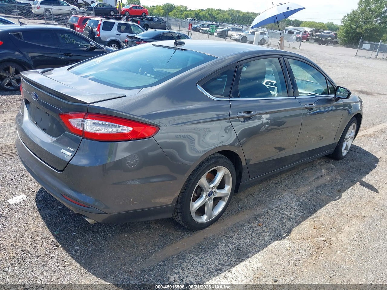2016 FORD FUSION SE · 4/11