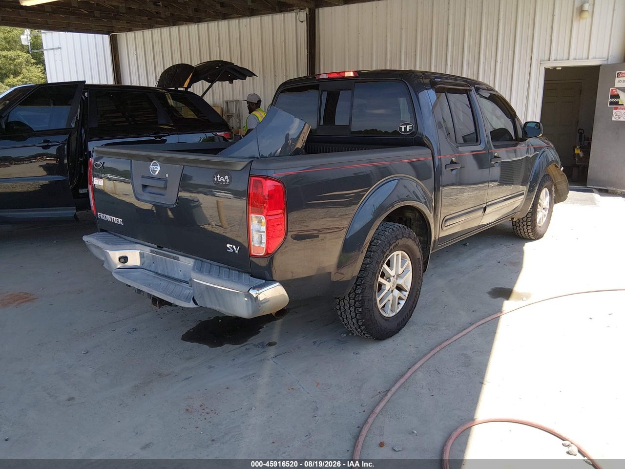 2015 NISSAN FRONTIER SV · 4/11