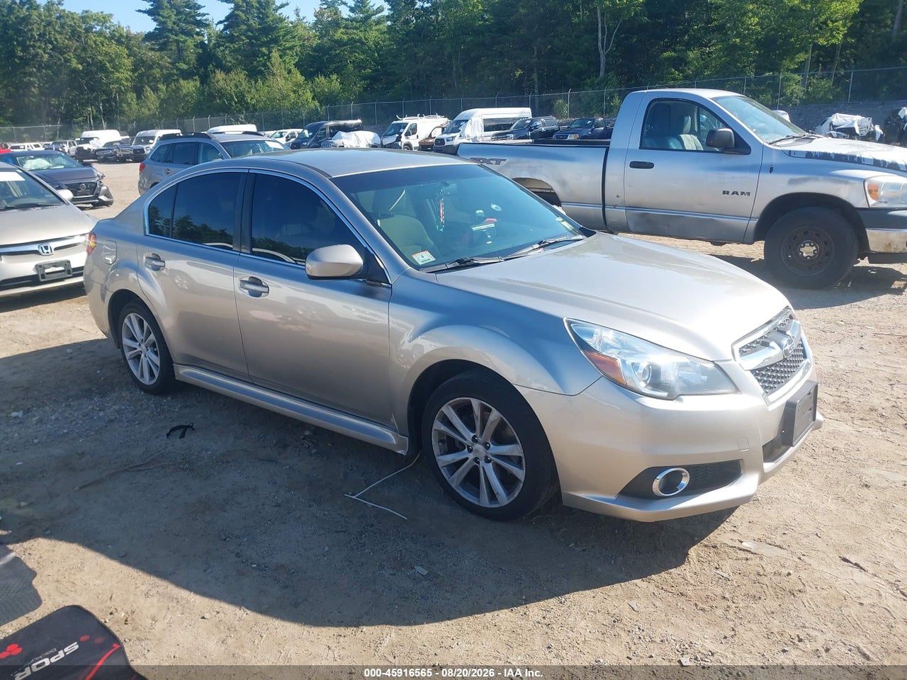 4S3BMBC60E3****** · 2014 SUBARU LEGACY 2.5I PREMIUM