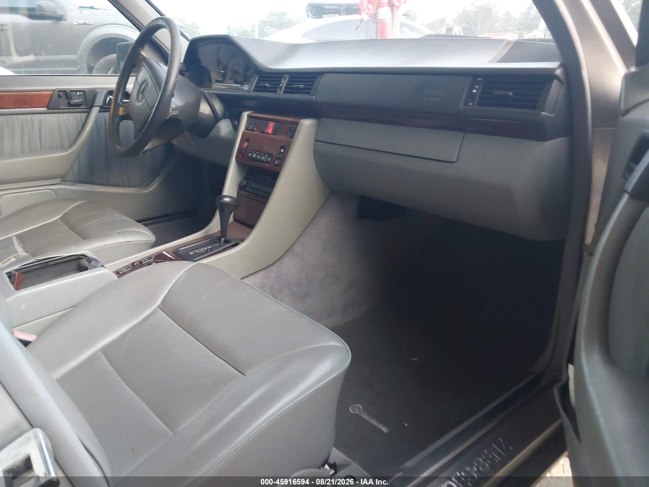 1995 MERCEDES-BENZ E 320 BASE/320 SPECIAL · 5/11