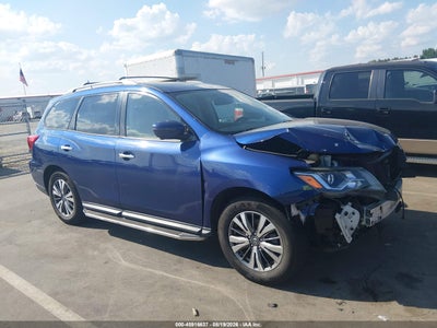 2017 NISSAN PATHFINDER SL
