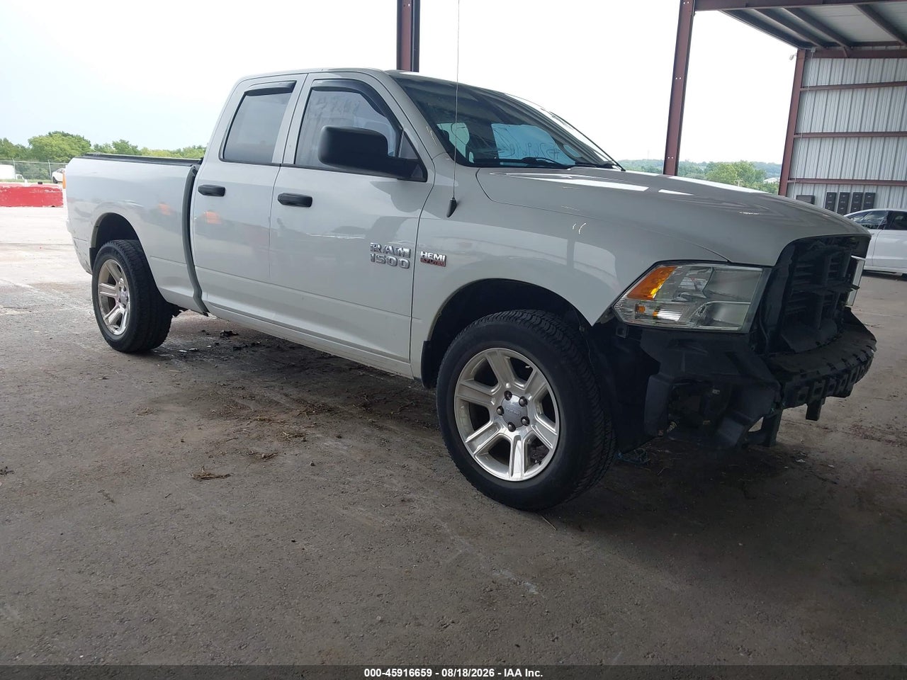 1C6RR7FT7JS****** · 2018 RAM 1500 EXPRESS  4X4 6'4 BOX