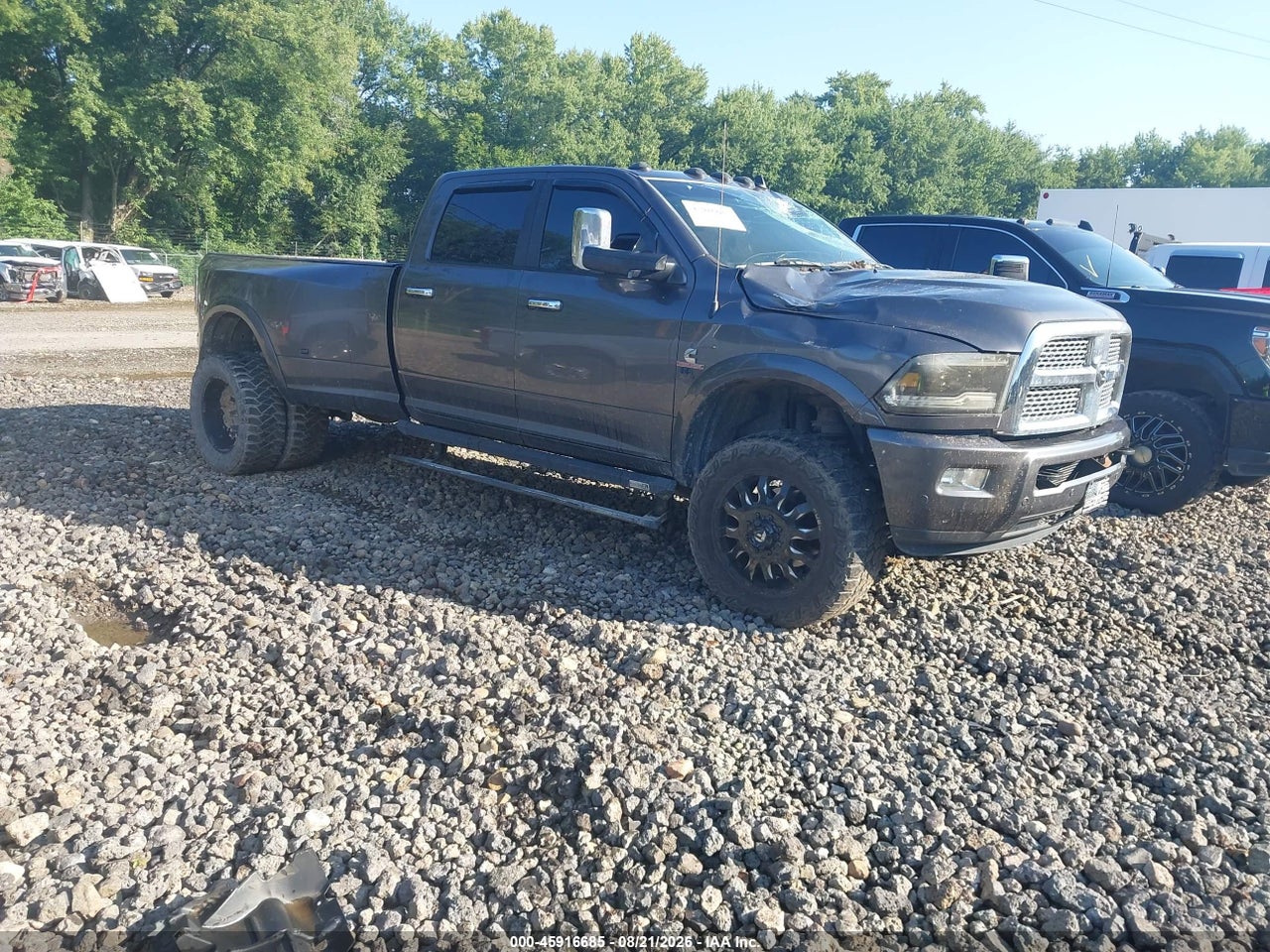 3C63RRJL1HG****** · 2017 RAM 3500 LARAMIE  4X4 8' BOX