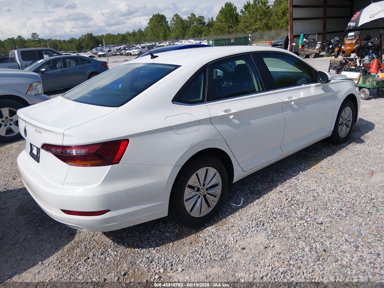 2019 VOLKSWAGEN JETTA 1.4T R-LINE/1.4T S/1.4T SE · 4/11