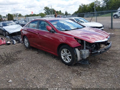 5NPEB4AC8EH****** · 2014 HYUNDAI SONATA GLS