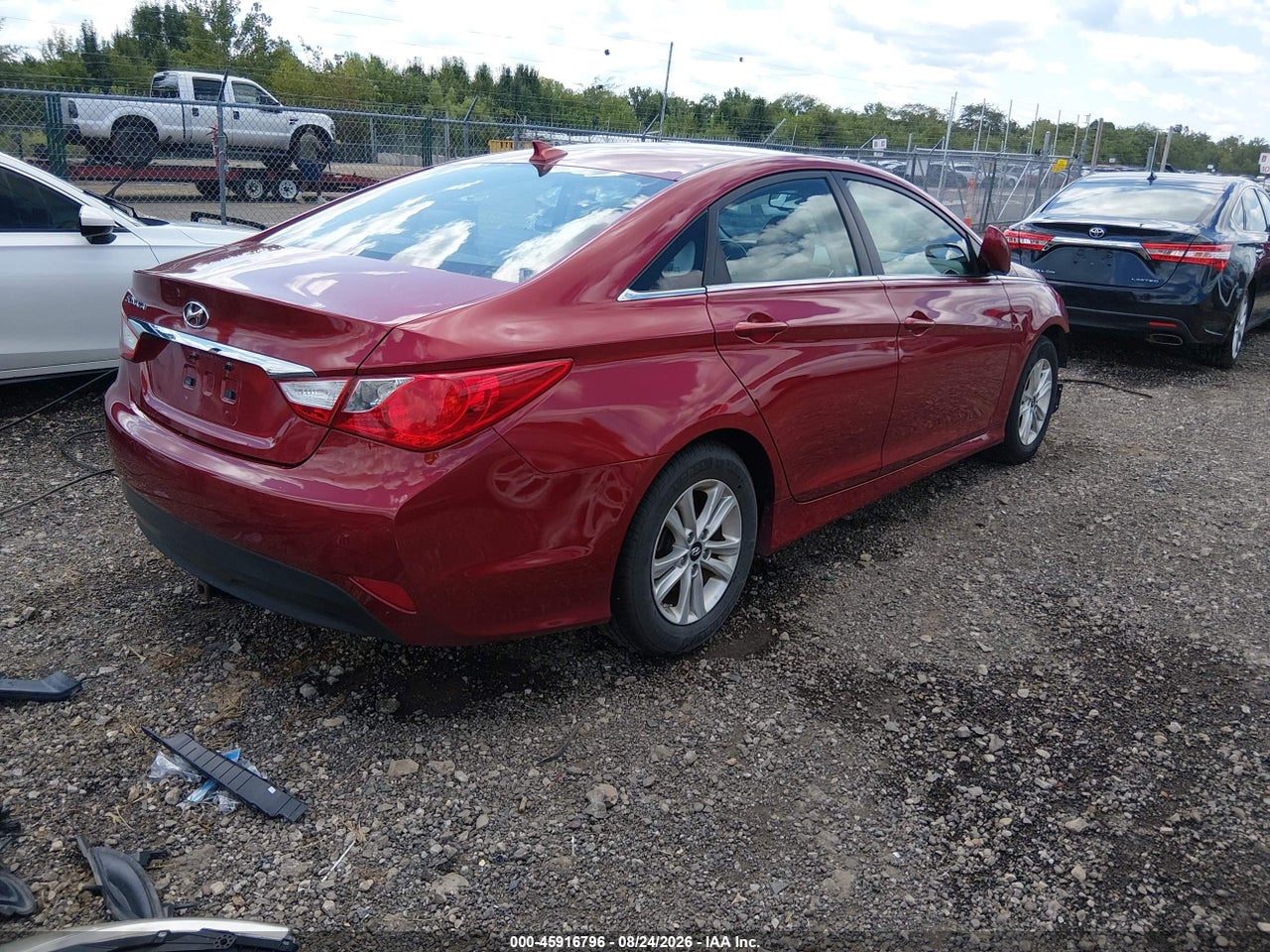 2014 HYUNDAI SONATA GLS · 4/11