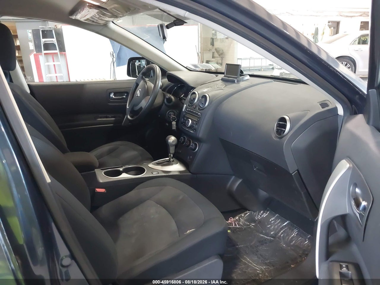 2014 NISSAN ROGUE SELECT S · 5/11