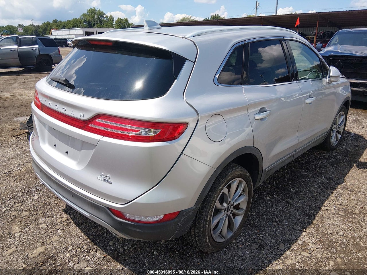 2016 LINCOLN MKC SELECT · 4/10
