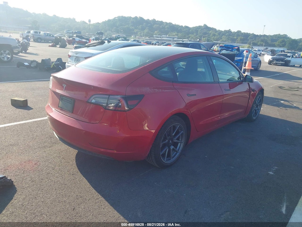 2021 TESLA MODEL 3 STANDARD RANGE PLUS REAR-WHEEL DRIVE · 4/8