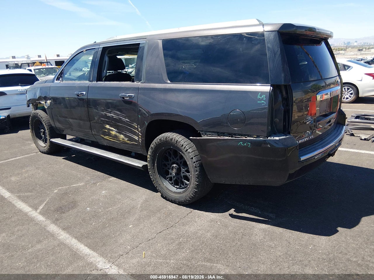 2015 GMC YUKON XL 1500 DENALI · 3/11