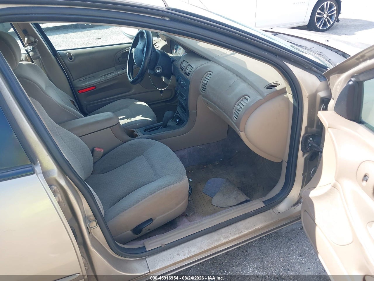 2004 DODGE INTREPID SE · 5/11