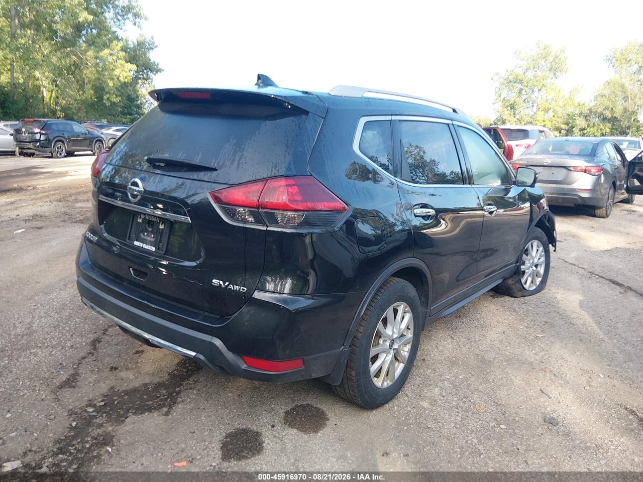 2018 NISSAN ROGUE SV · 4/11