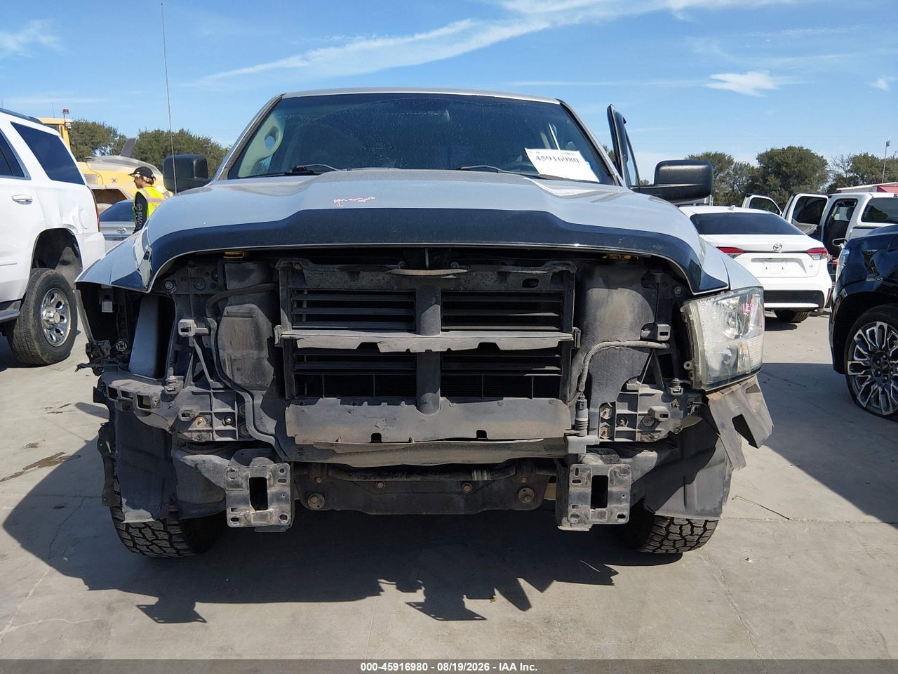 2015 RAM 1500 SLT · 6/11