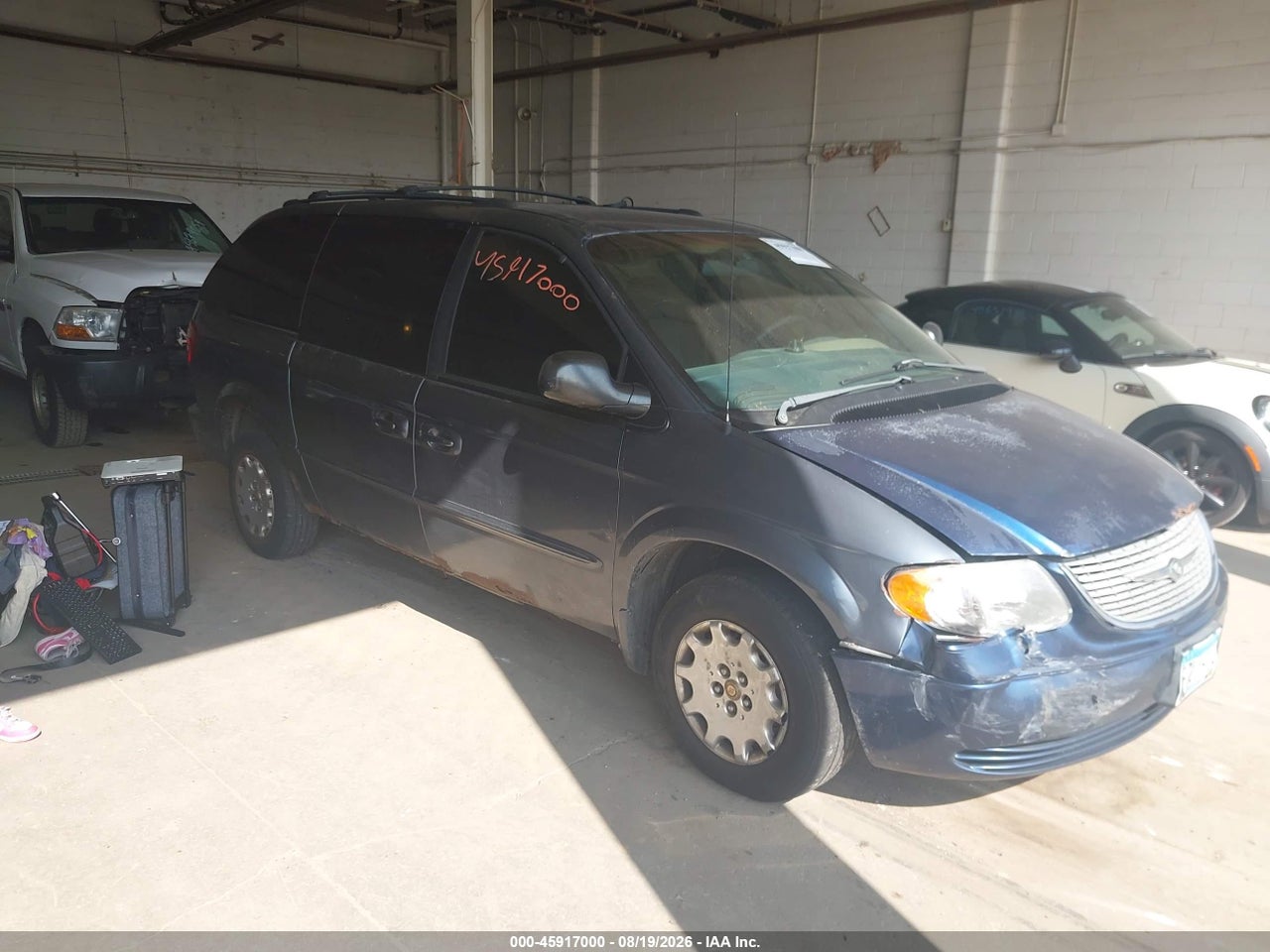 2002 CHRYSLER TOWN &amp; COUNTRY LX