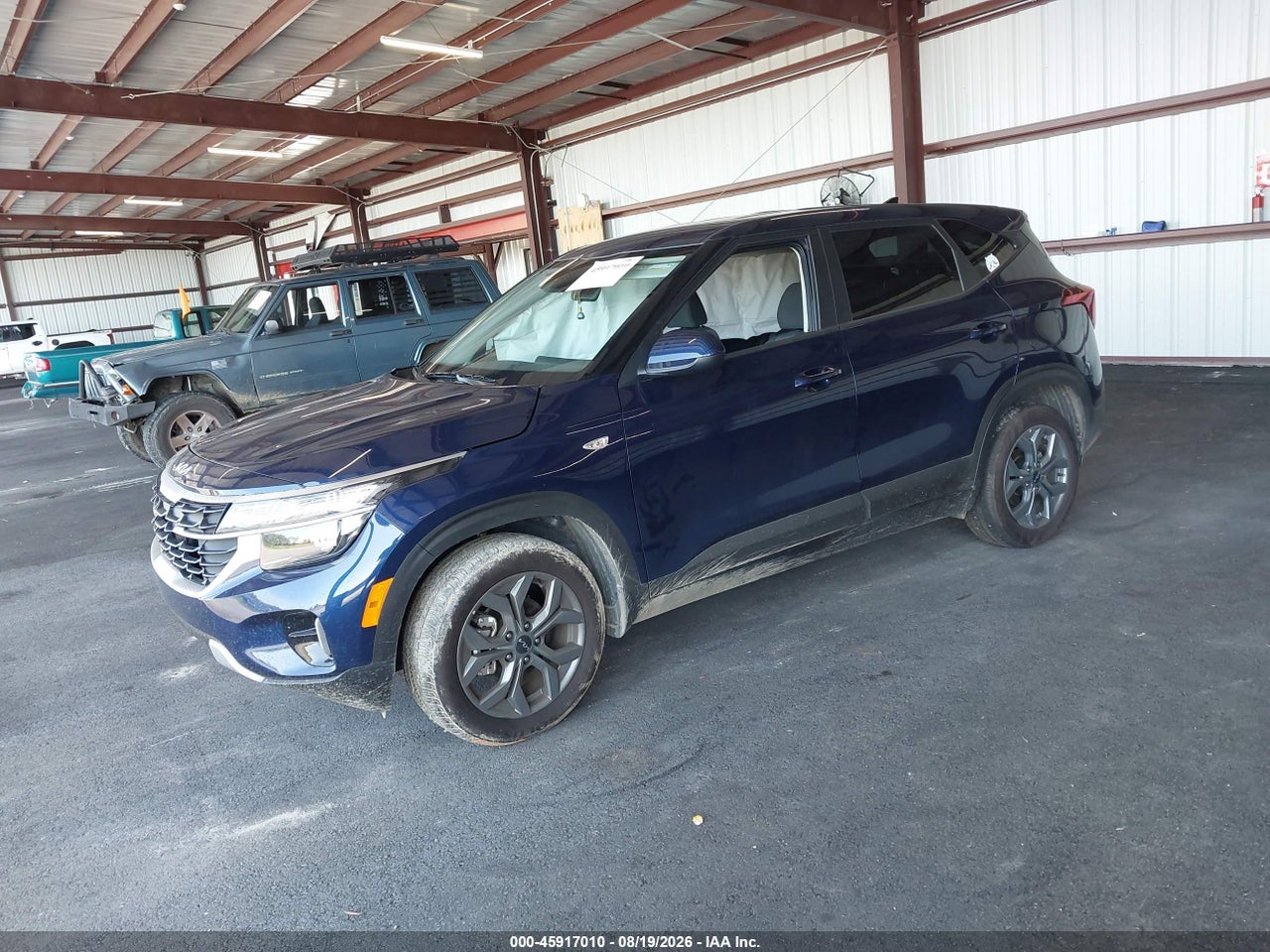 2026 KIA SELTOS LX · 2/11