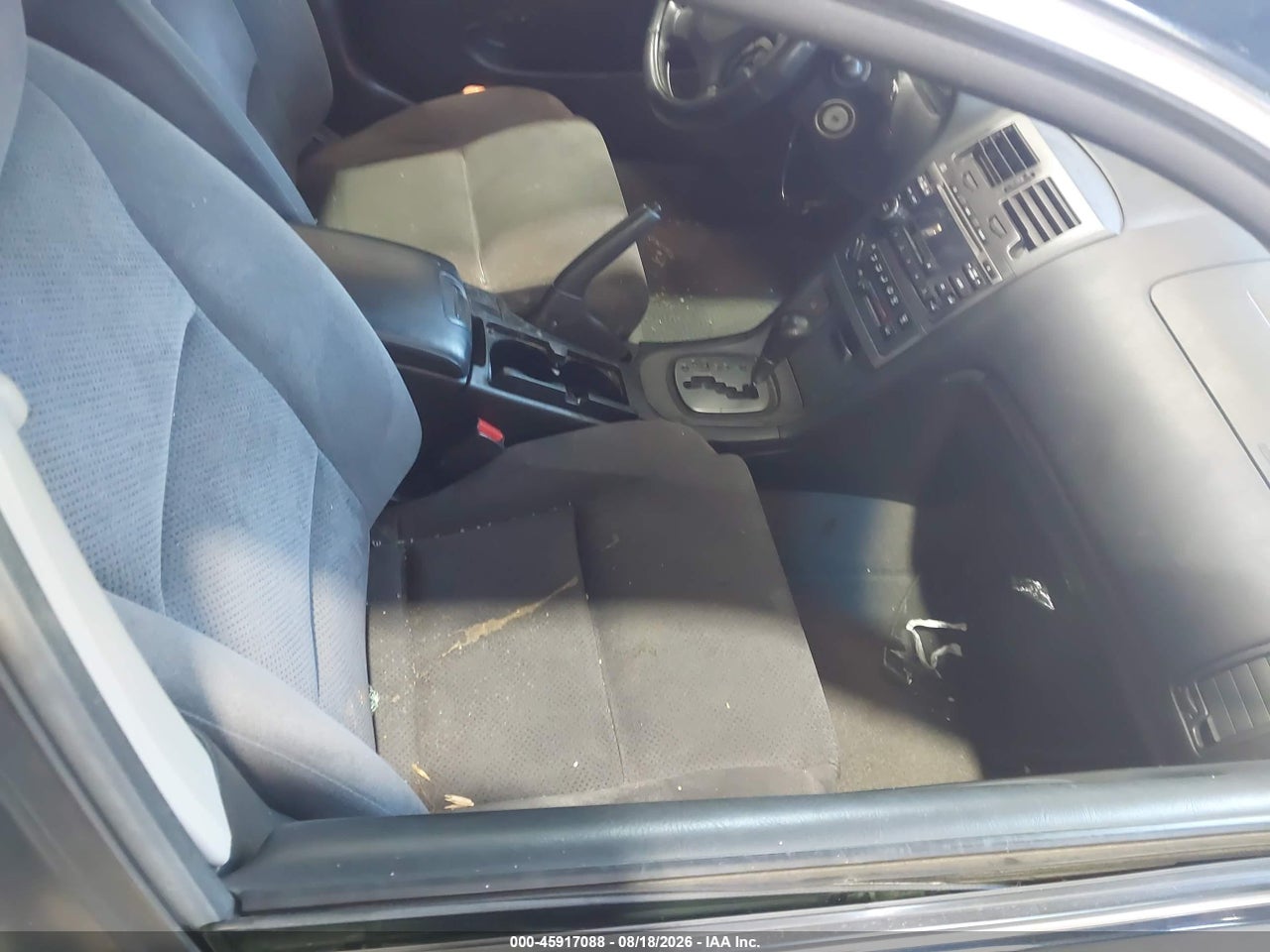 2002 NISSAN MAXIMA SE · 5/11