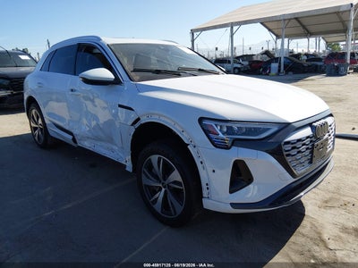 WA15AAGE0RB****** · 2024 AUDI Q8 E-TRON PREMIUM PLUS QUATTRO