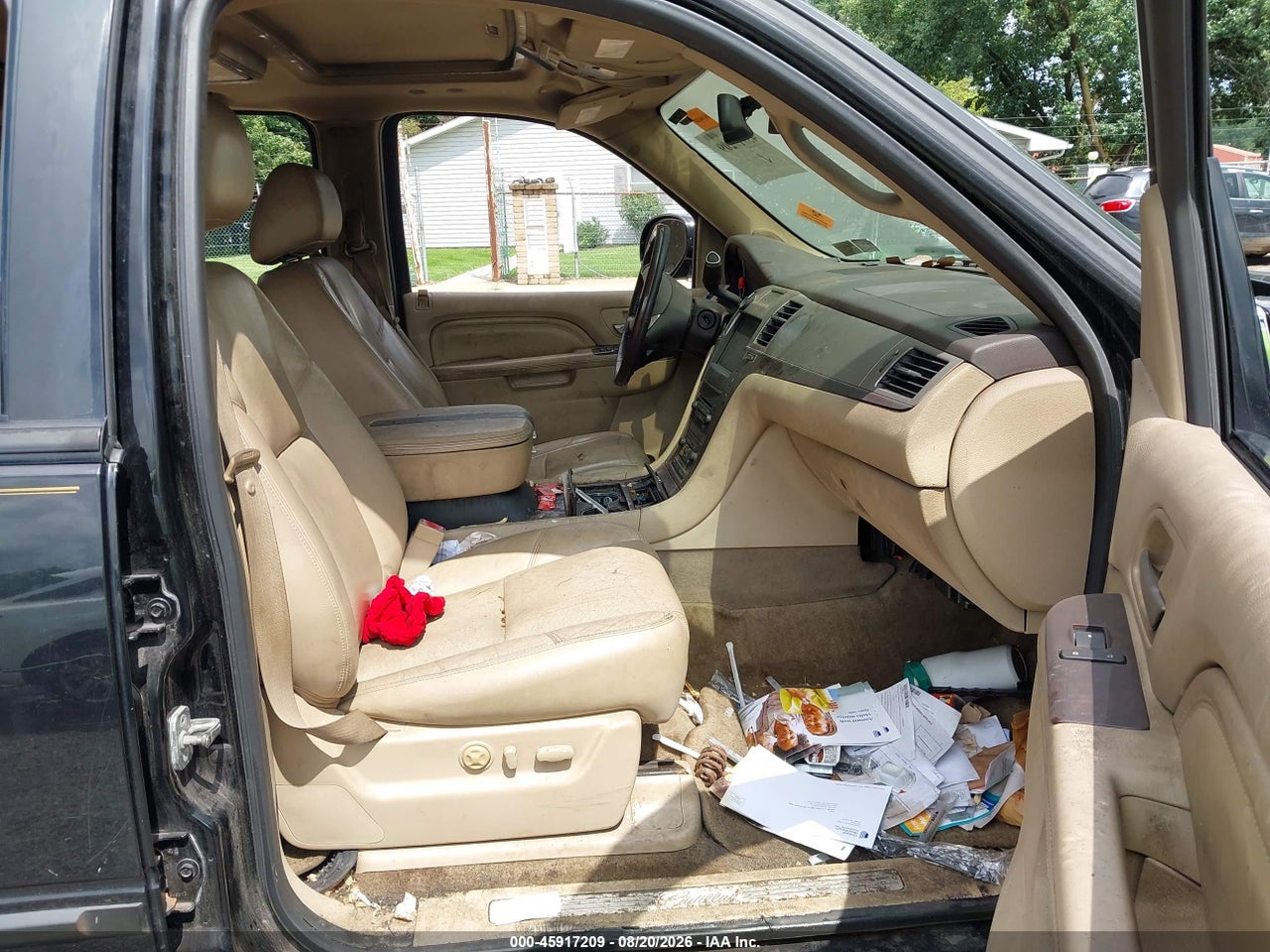 2011 CADILLAC ESCALADE ESV LUXURY · 5/11