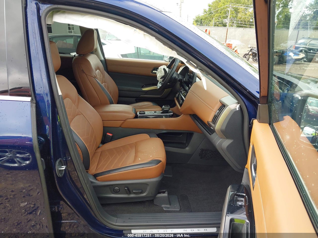 2024 NISSAN PATHFINDER PLATINUM 4WD · 5/11
