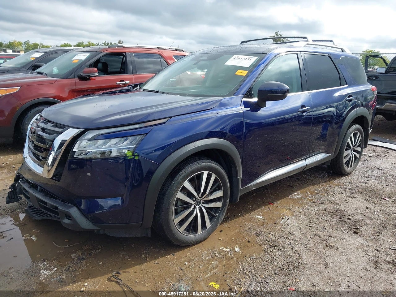 2024 NISSAN PATHFINDER PLATINUM 4WD · 2/11