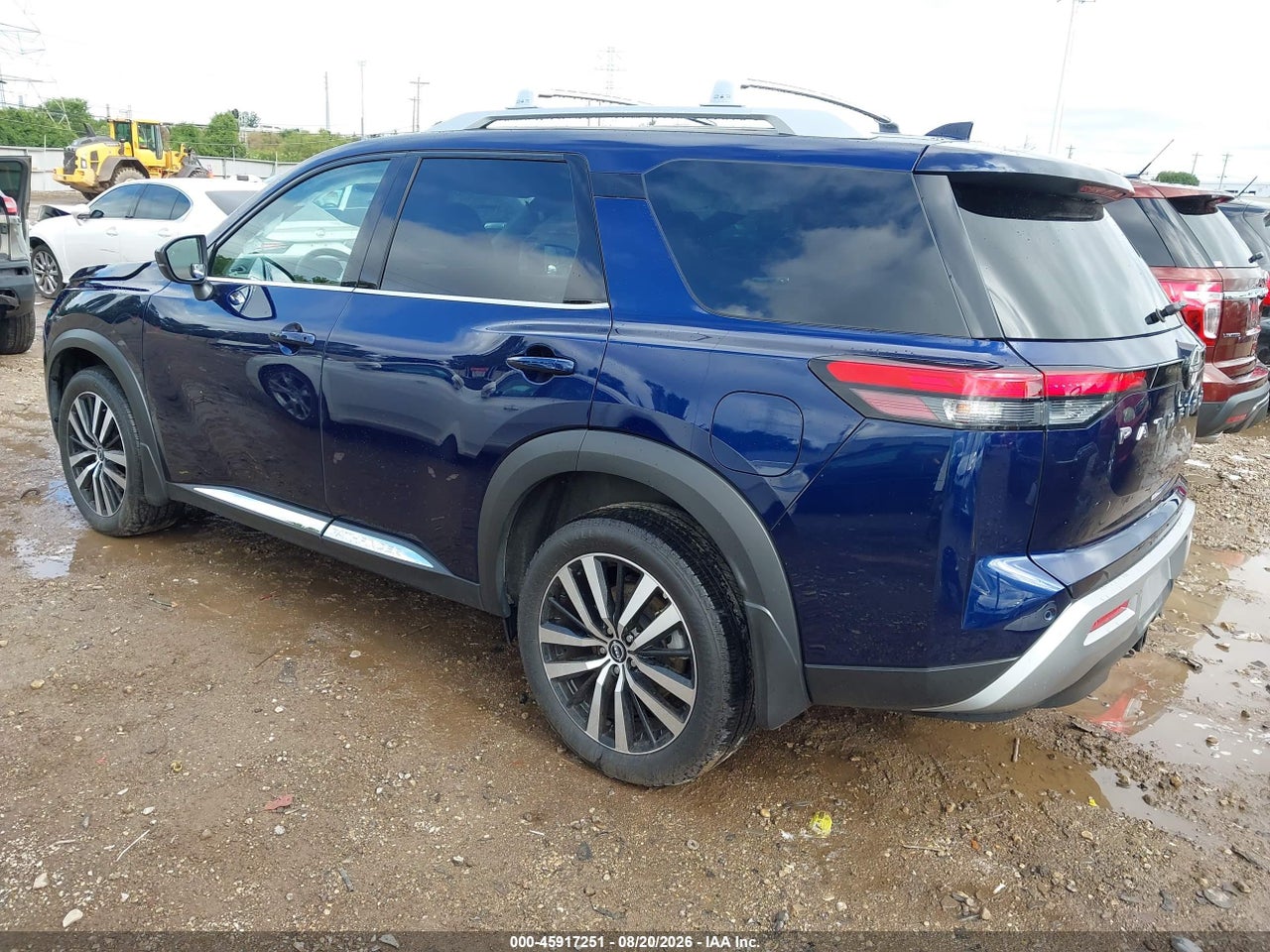 2024 NISSAN PATHFINDER PLATINUM 4WD · 3/11