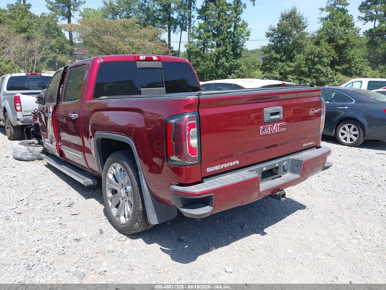 2017 GMC SIERRA 1500 DENALI · 3/11