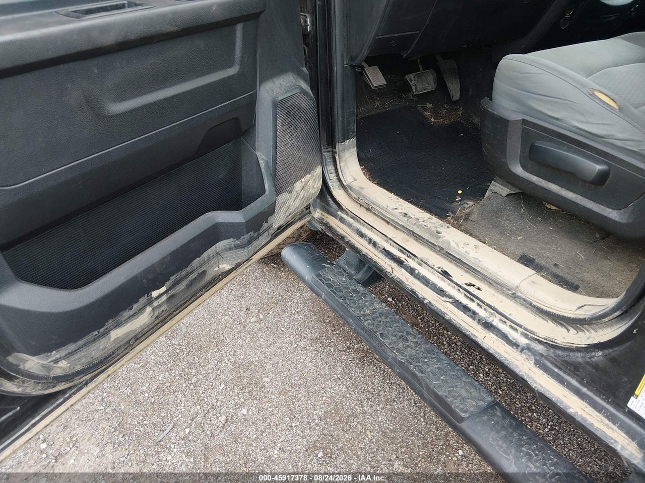 2016 RAM 1500 EXPRESS · 6/11