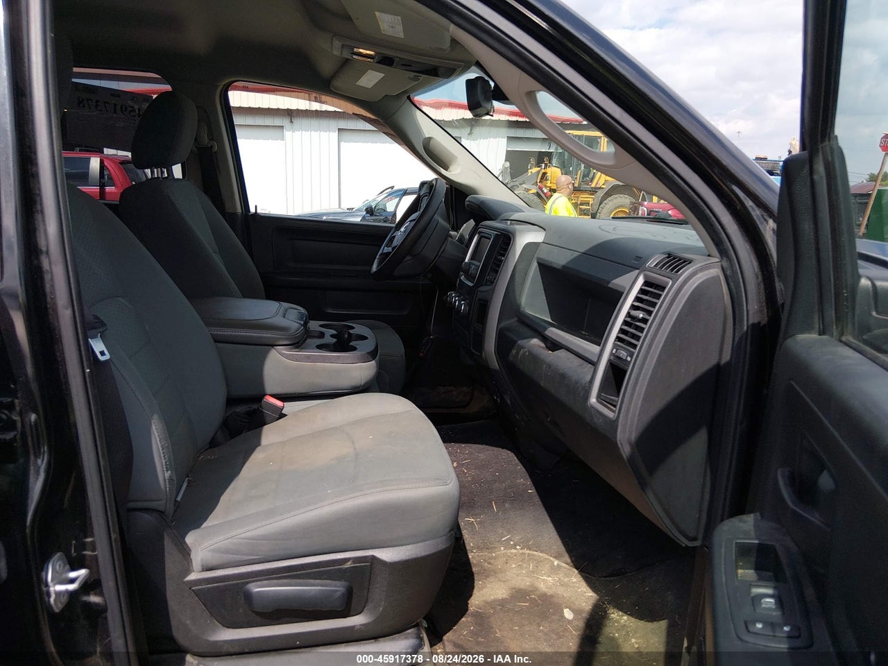 2016 RAM 1500 EXPRESS · 5/11