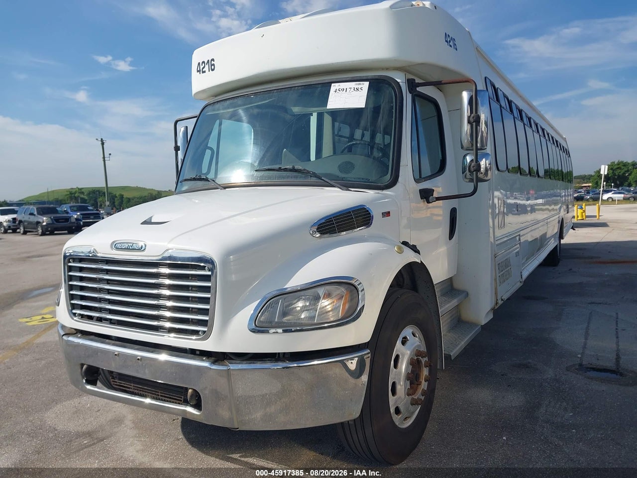 2016 FREIGHTLINER CHASSIS S-2 · 2/11