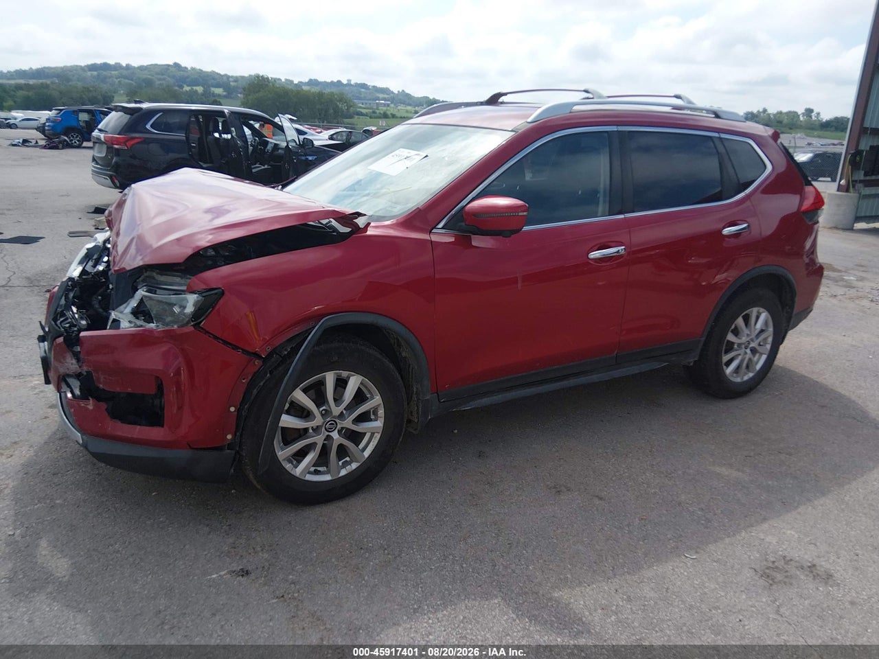 2017 NISSAN ROGUE SV · 2/11