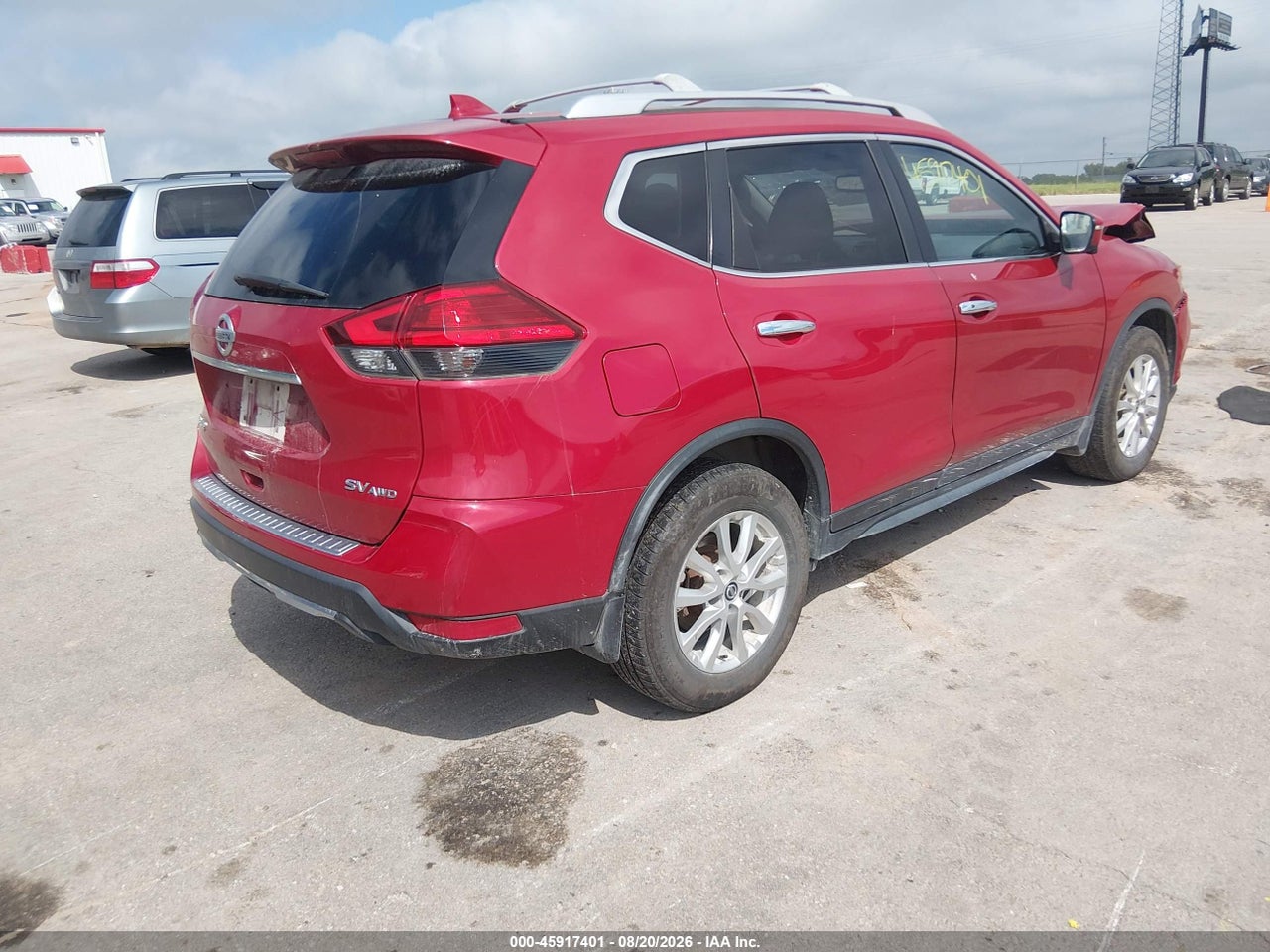 2017 NISSAN ROGUE SV · 4/11