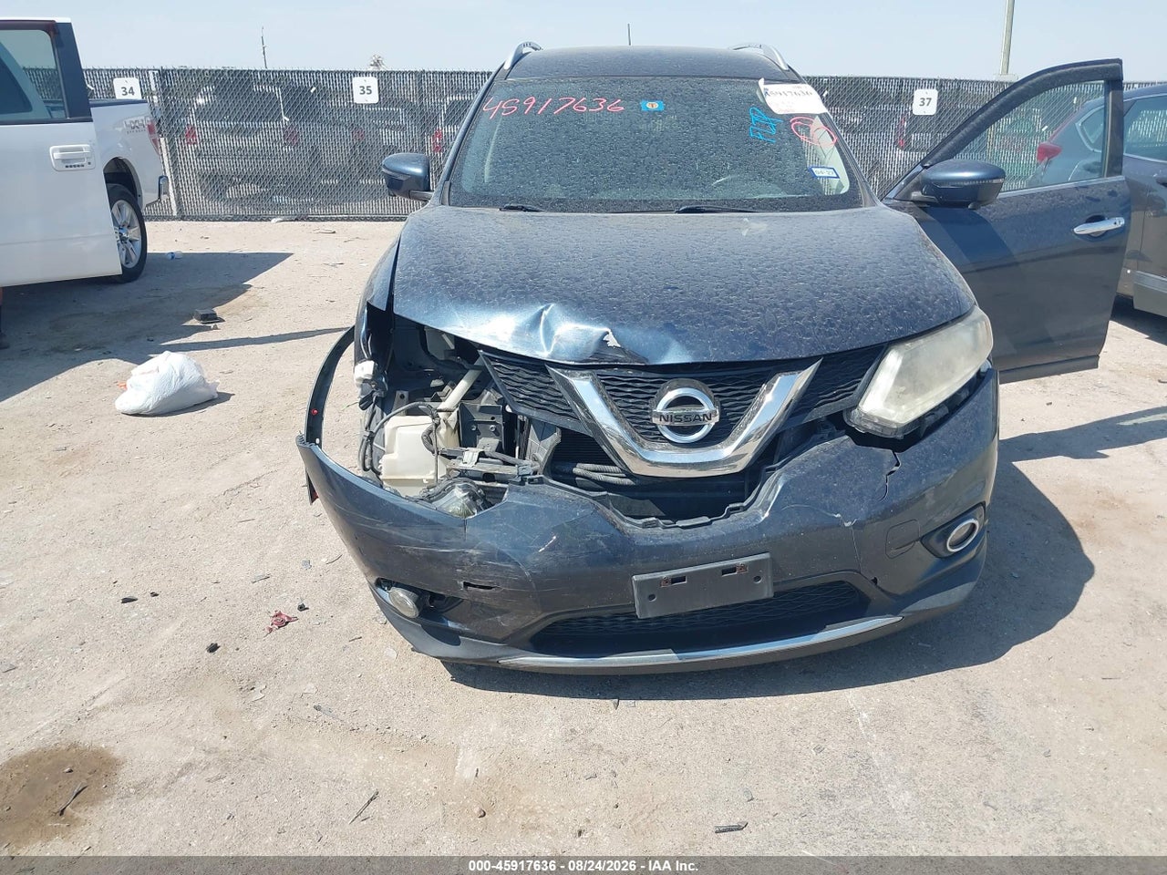 2016 NISSAN ROGUE SV · 6/11