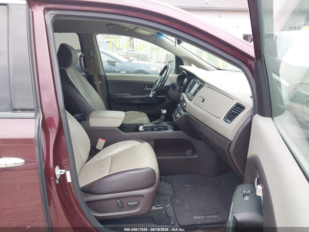 2017 KIA SEDONA SX LUXURY · 5/11