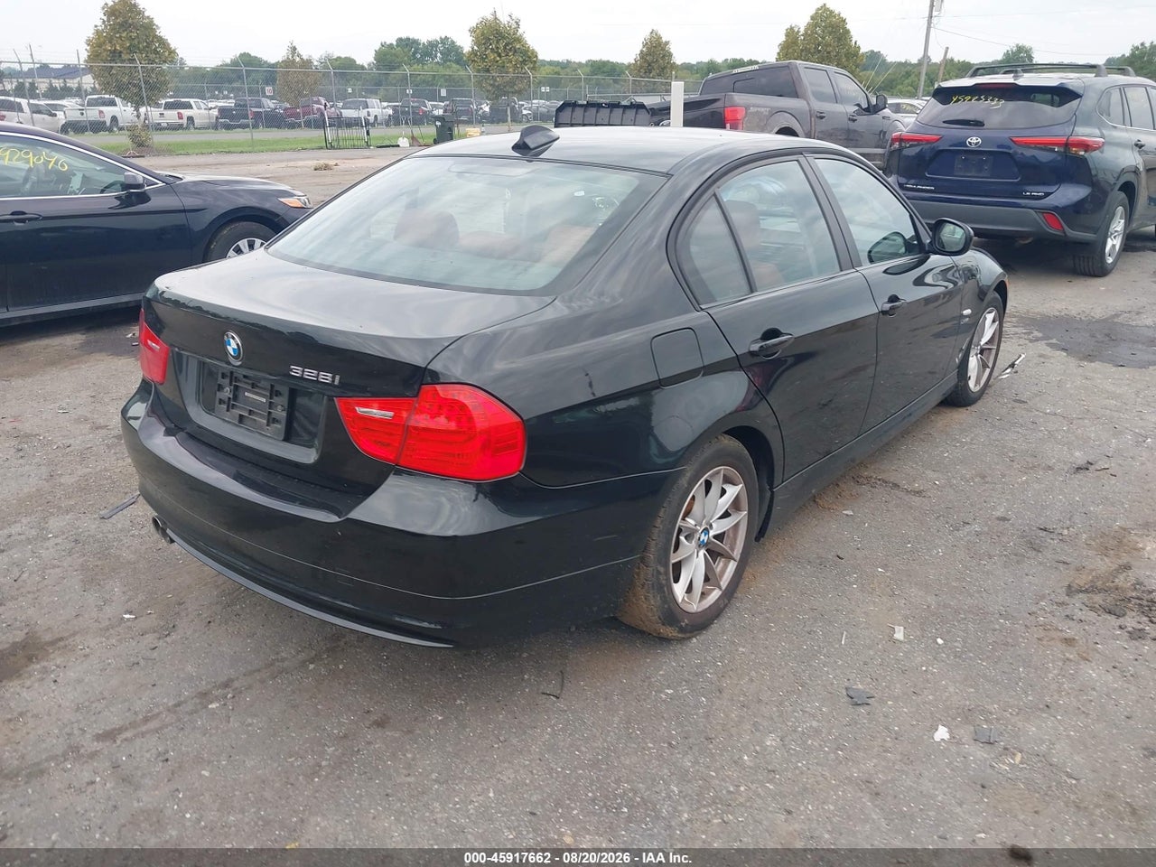 2010 BMW 328I XDRIVE · 4/11
