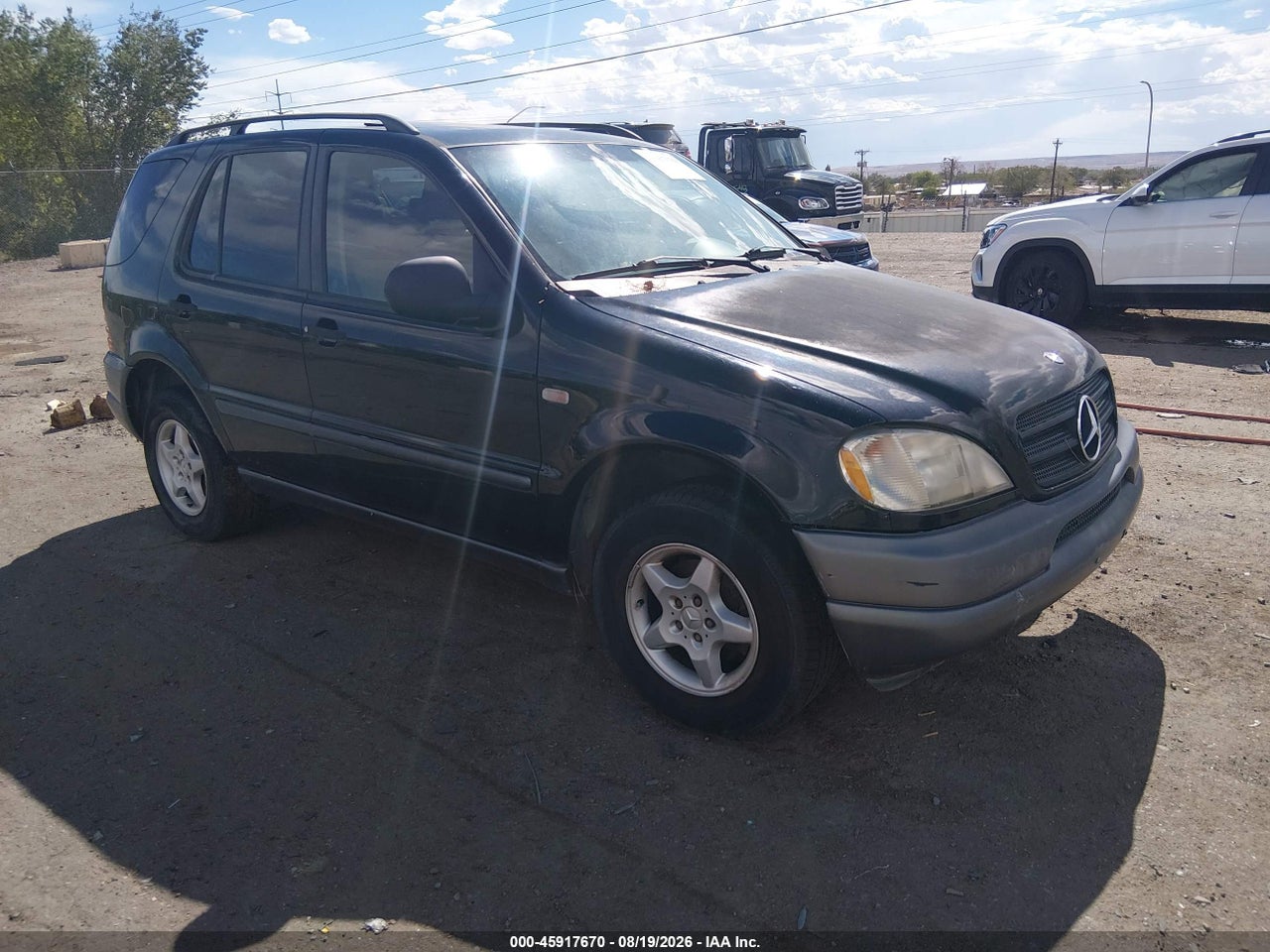 4JGAB54E1XA****** · 1999 MERCEDES-BENZ ML 320