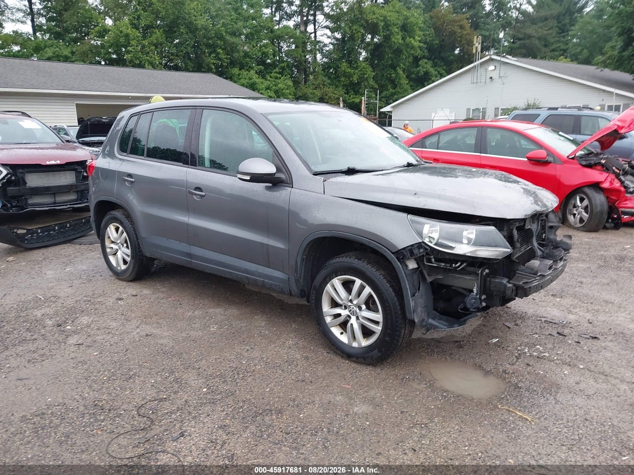 WVGAV7AX8DW****** · 2013 VOLKSWAGEN TIGUAN S