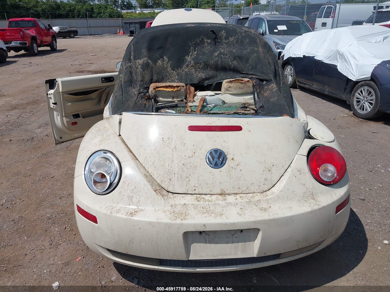 2008 VOLKSWAGEN NEW BEETLE SE · 6/11