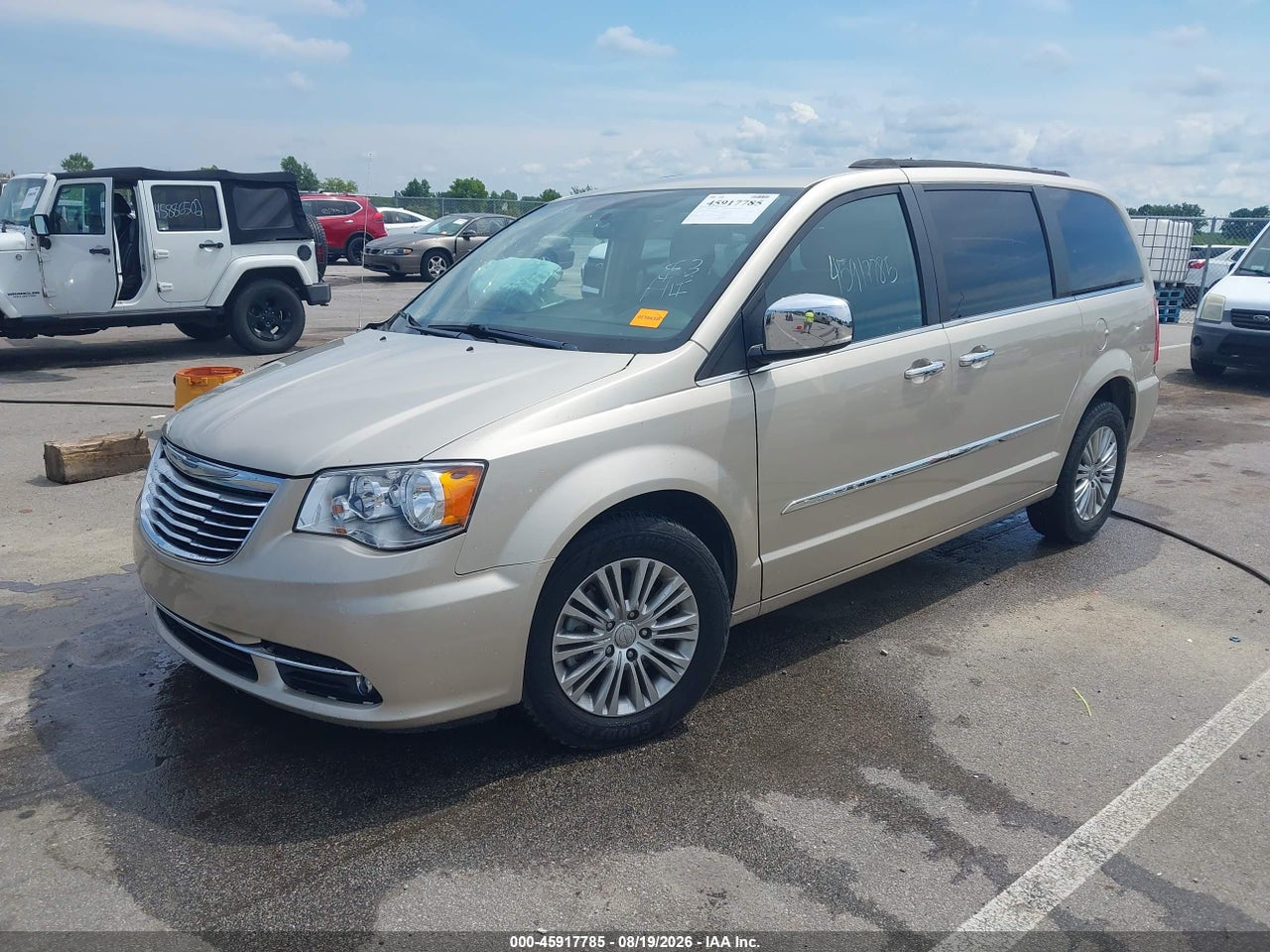 2015 CHRYSLER TOWN &amp; COUNTRY TOURING-L · 2/11