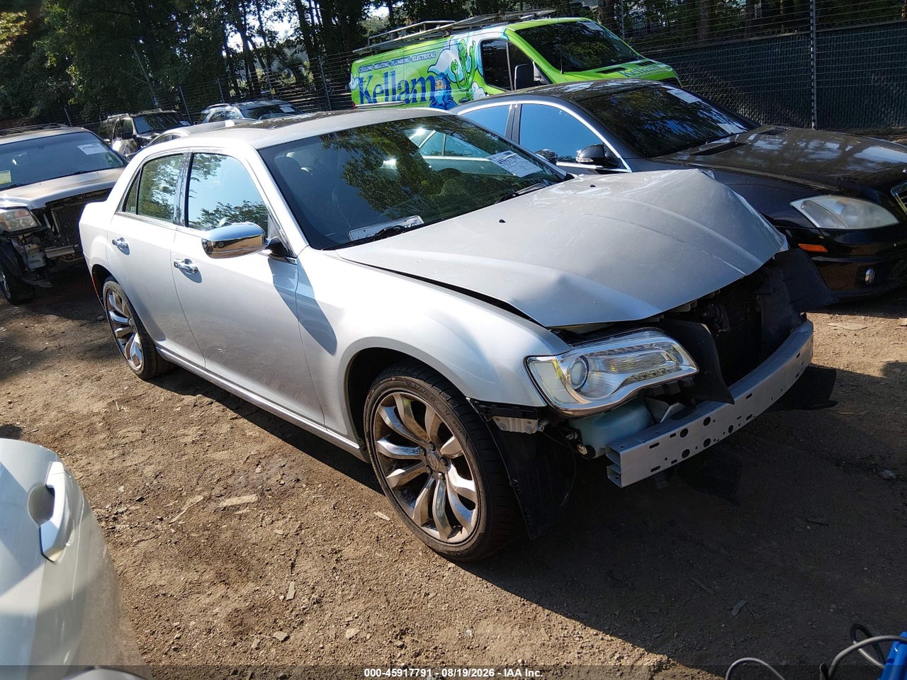 2C3CCAEG8LH****** · 2020 CHRYSLER 300 LIMITED