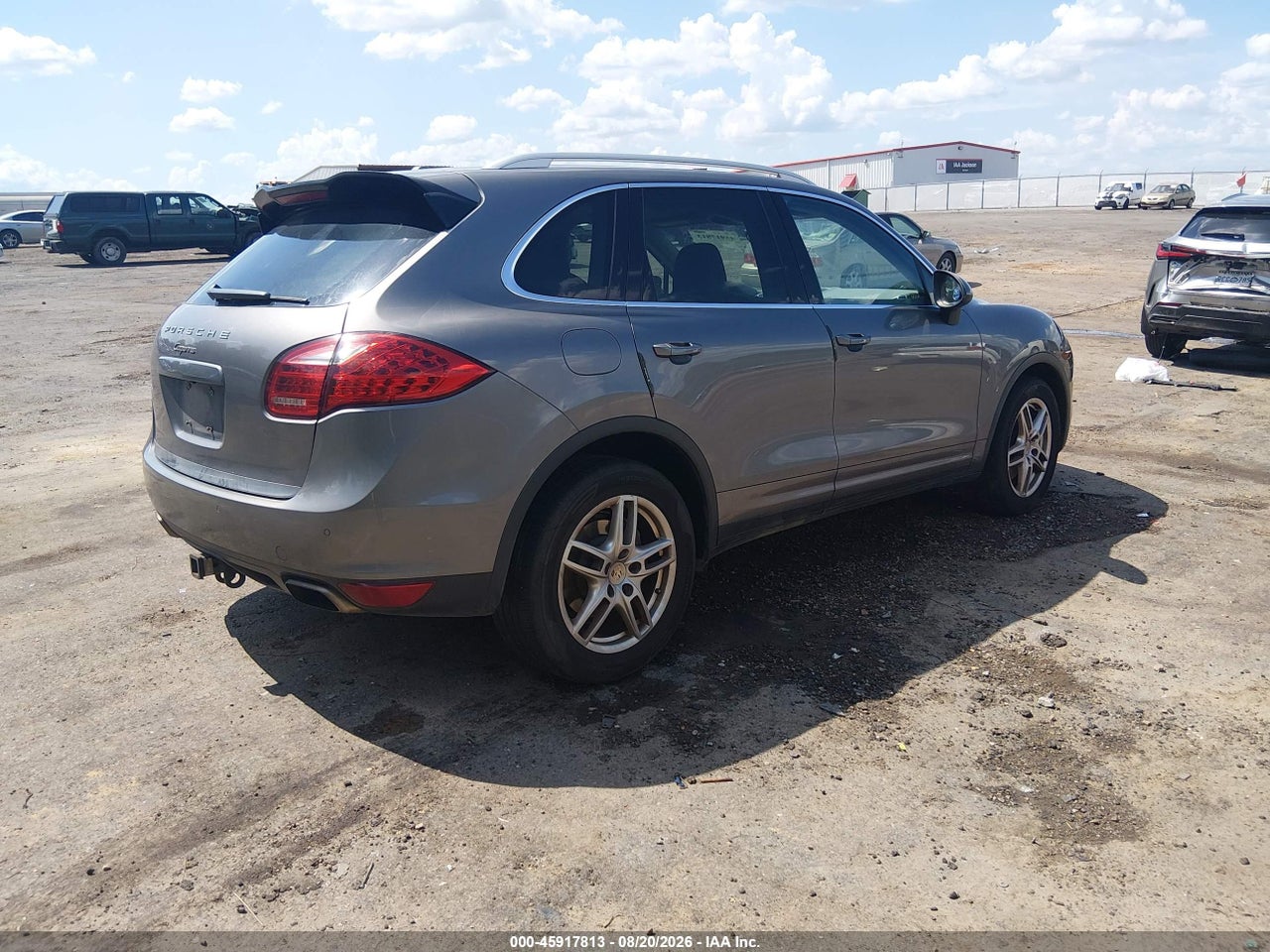 2012 PORSCHE CAYENNE   · 4/11