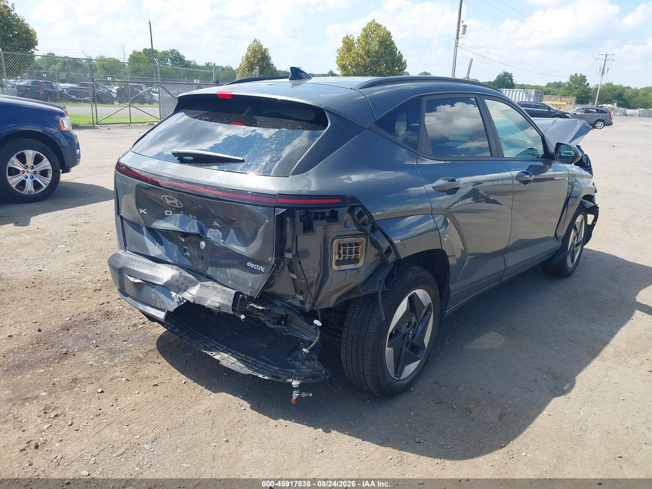 2025 HYUNDAI KONA ELECTRIC SEL · 4/10