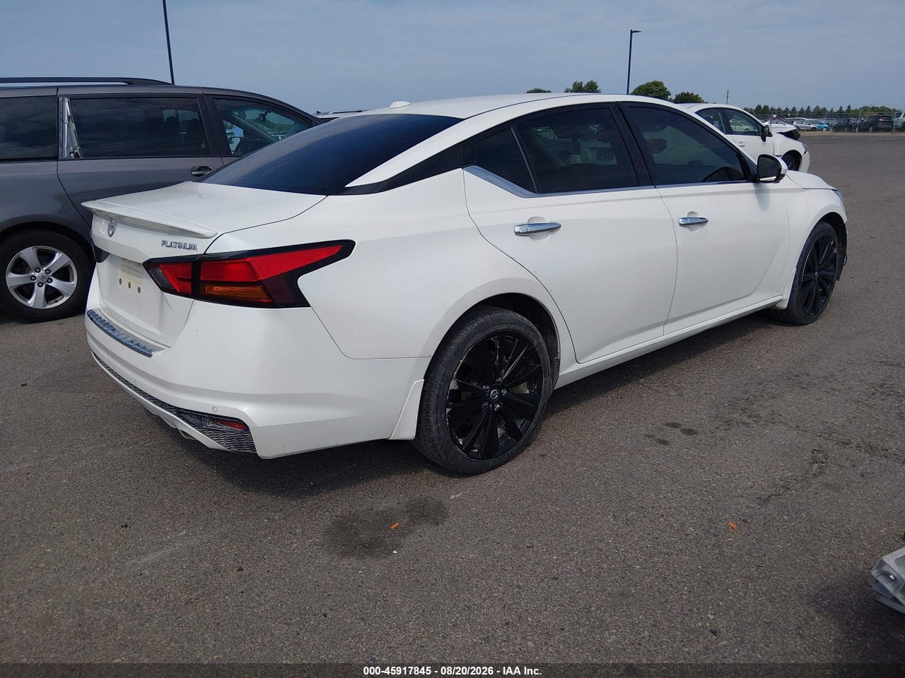 2019 NISSAN ALTIMA 2.5 PLATINUM · 4/11