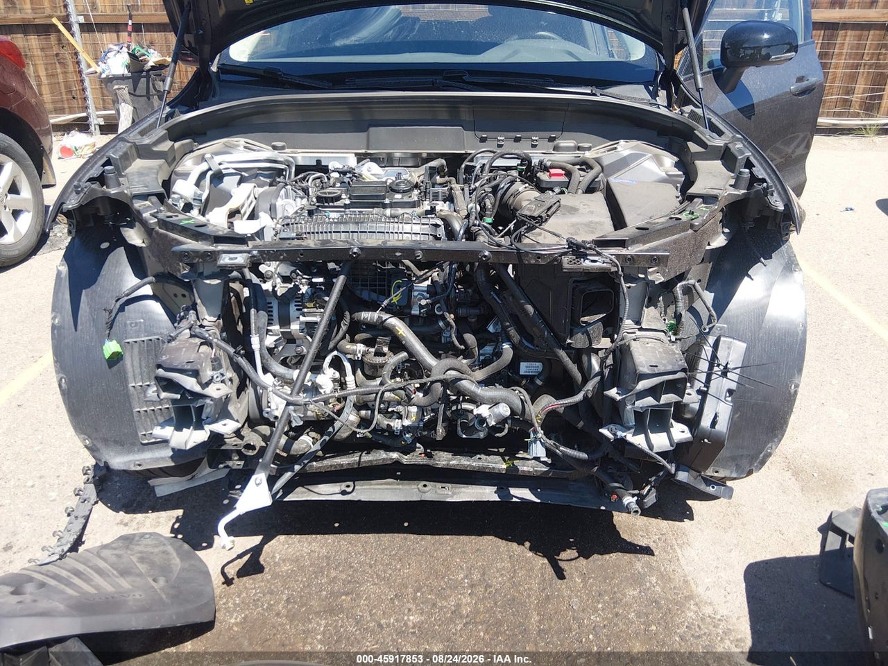 2025 VOLVO XC60 B5 PLUS · 6/11