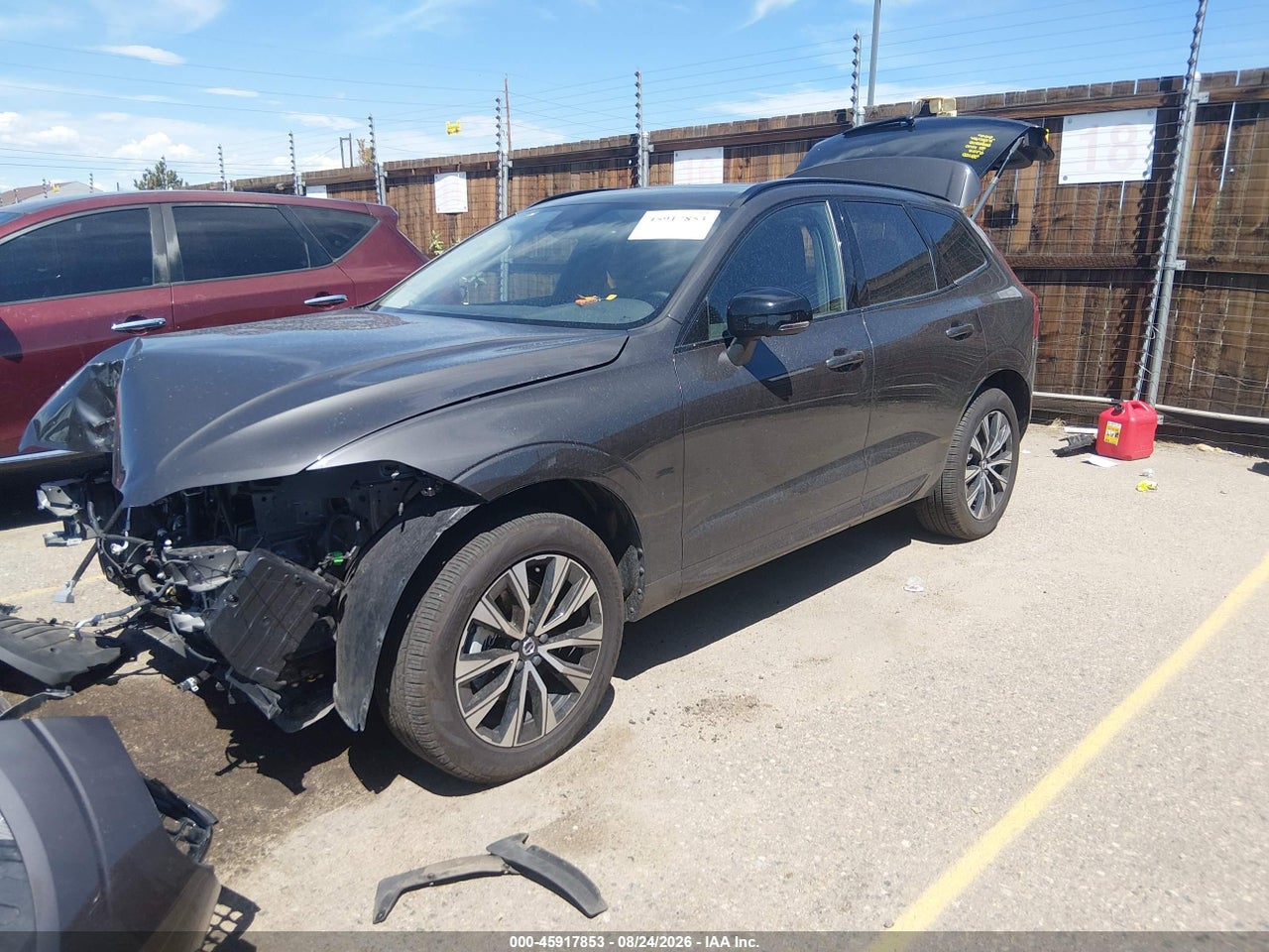 2025 VOLVO XC60 B5 PLUS · 2/11