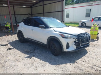 2022 NISSAN KICKS SR