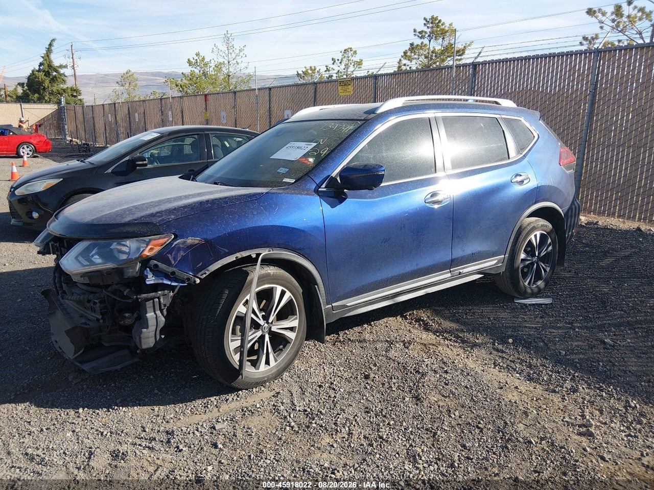 2018 NISSAN ROGUE SL · 2/10